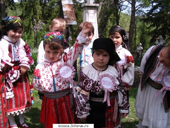 sunt muntenasii de la gradinita bisoca si cei mici traiesc