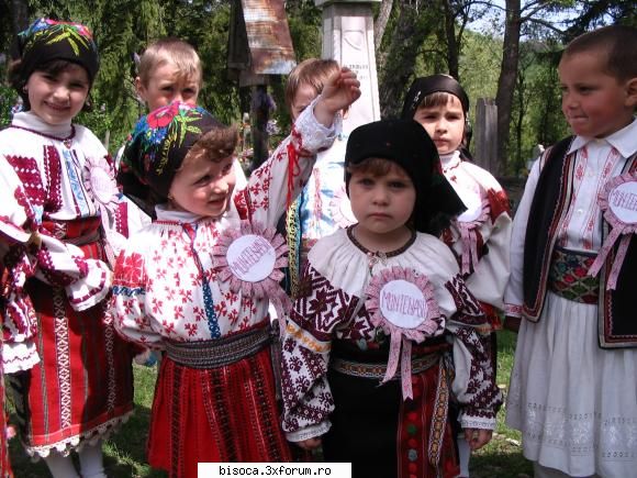 si mai frumosi si cei mici traiesc